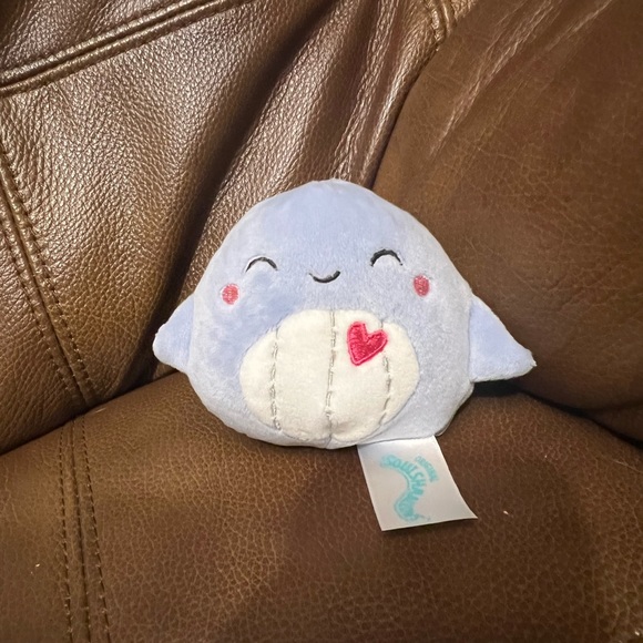 Squishmallows Samir the Whale 3.5” Clip! - Picture 1 of 6